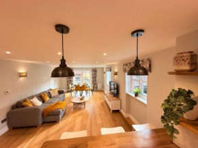 Penthouse River View Apartment with Secure Parking